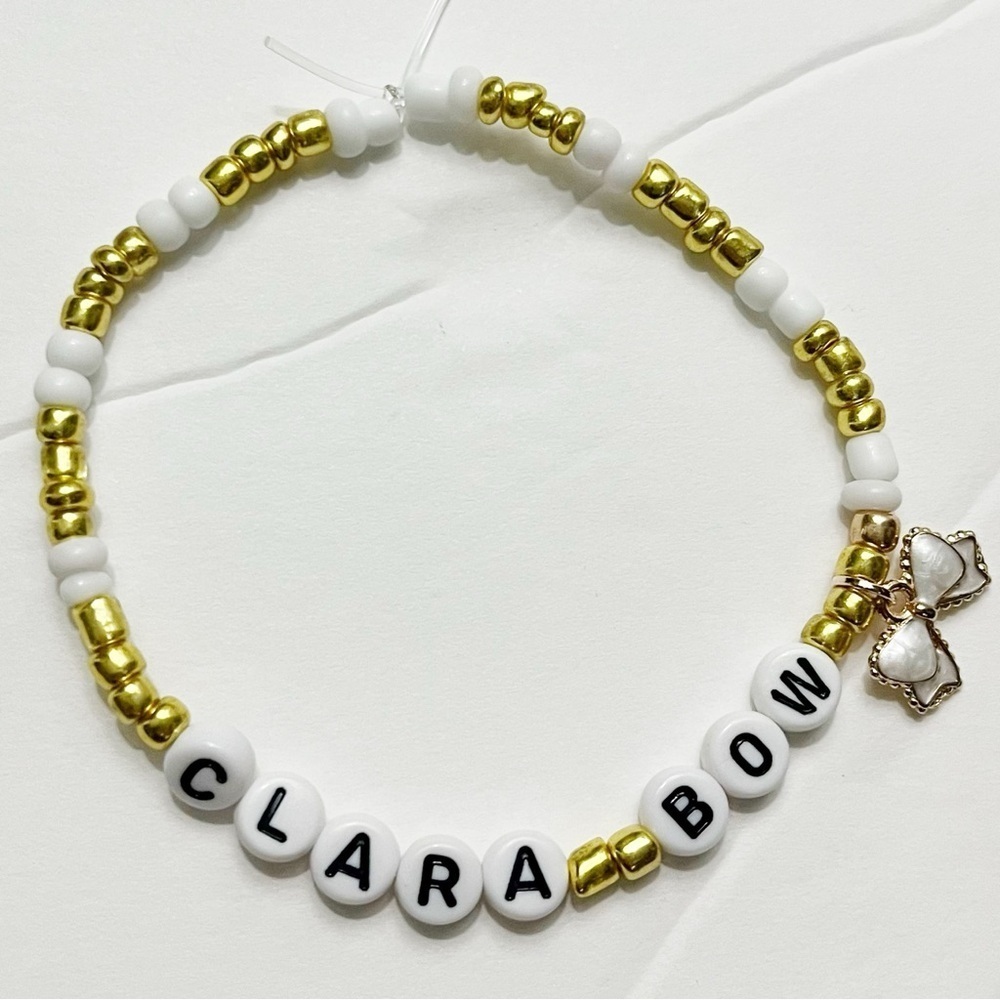 Taylor Swift Friendship Bracelet Clara Bow